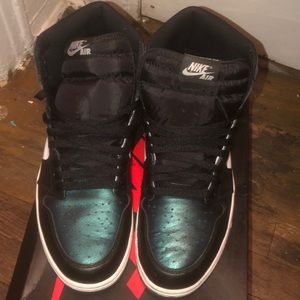 Jordan 1s all-star Chameleon